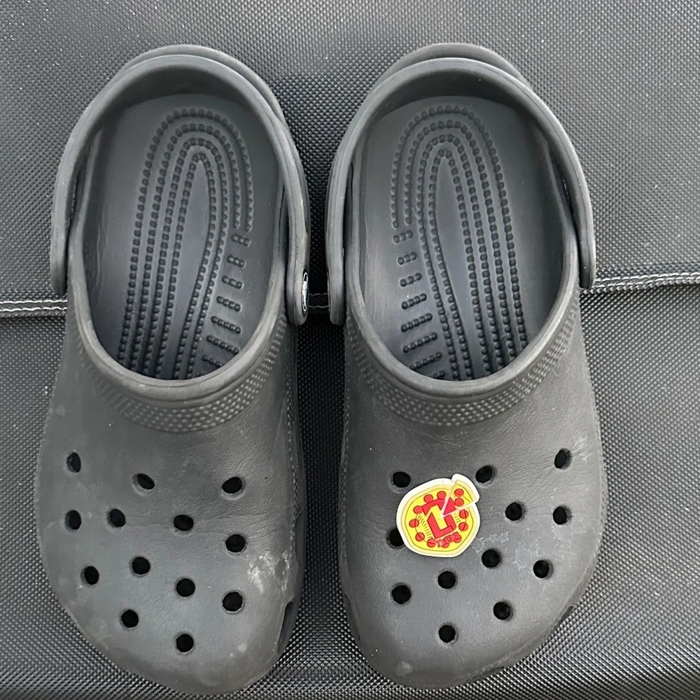 Kids Black Crocs Classic Clog. Junior Size 3